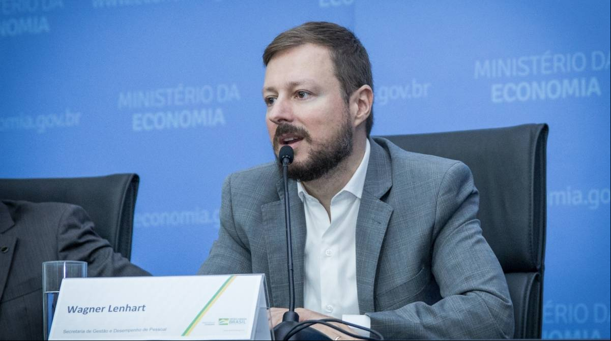 Secretário Wagner Lenhart: