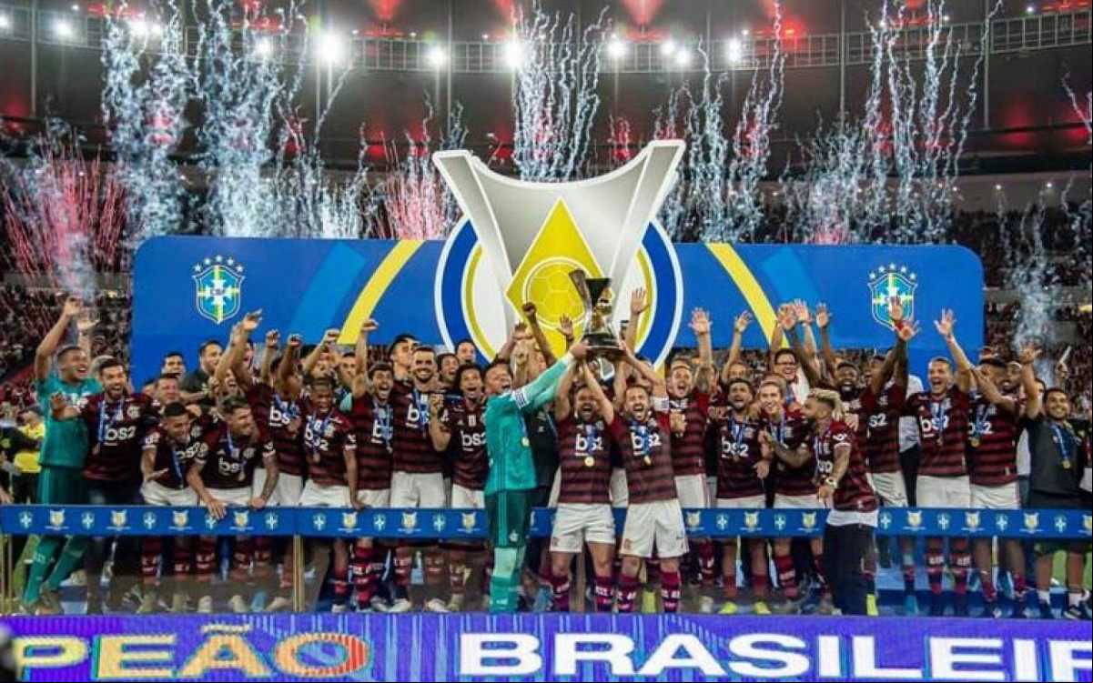 Flamengo levanta taça de Campeão Brasileiro em 2019 - Alexandre Vidal / Flamengo