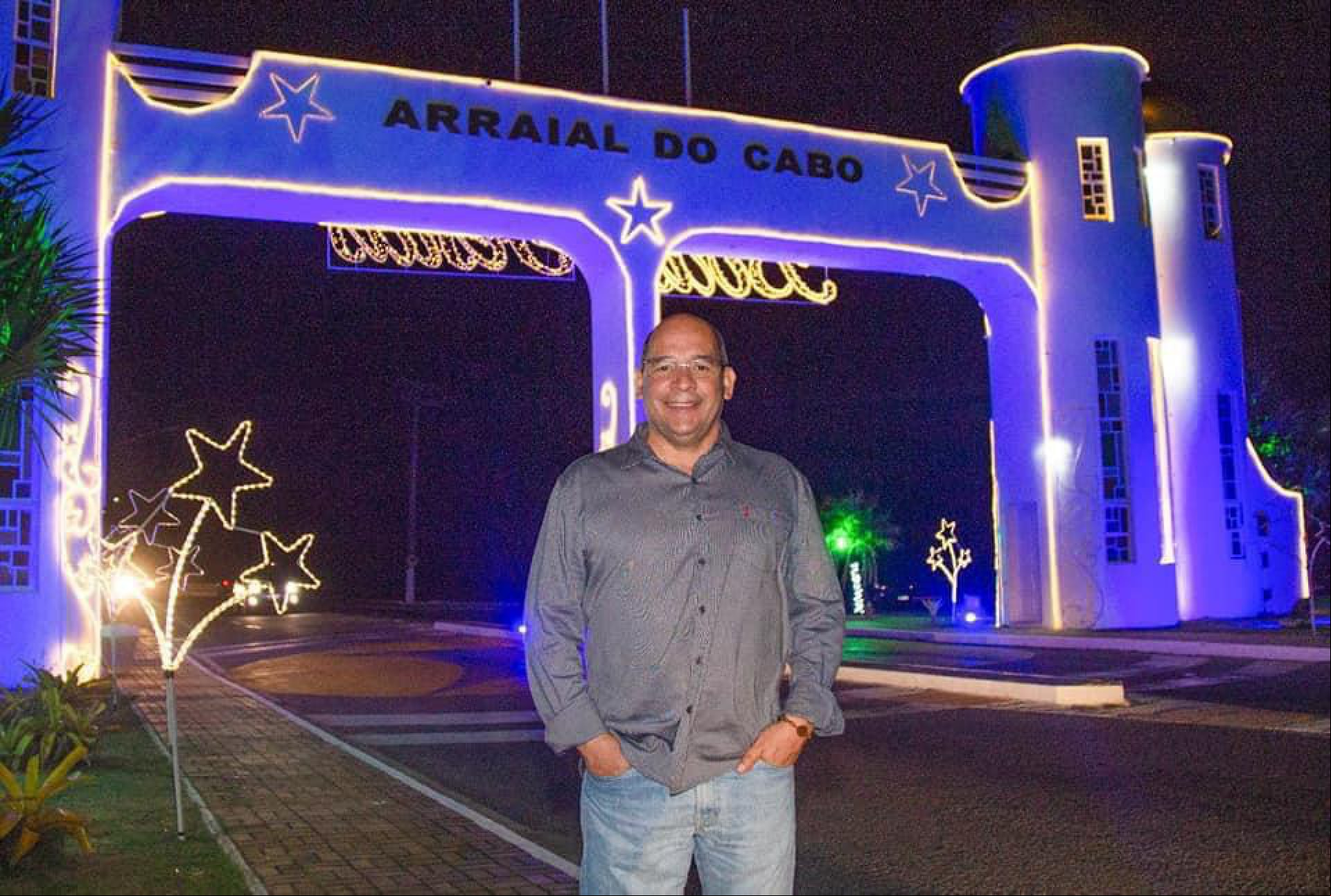 Marcelo no Pórtico. Decoração natalina foi um sucesso, ensaio para festa de aniversário da cidade em maio - Ronnie Plácido