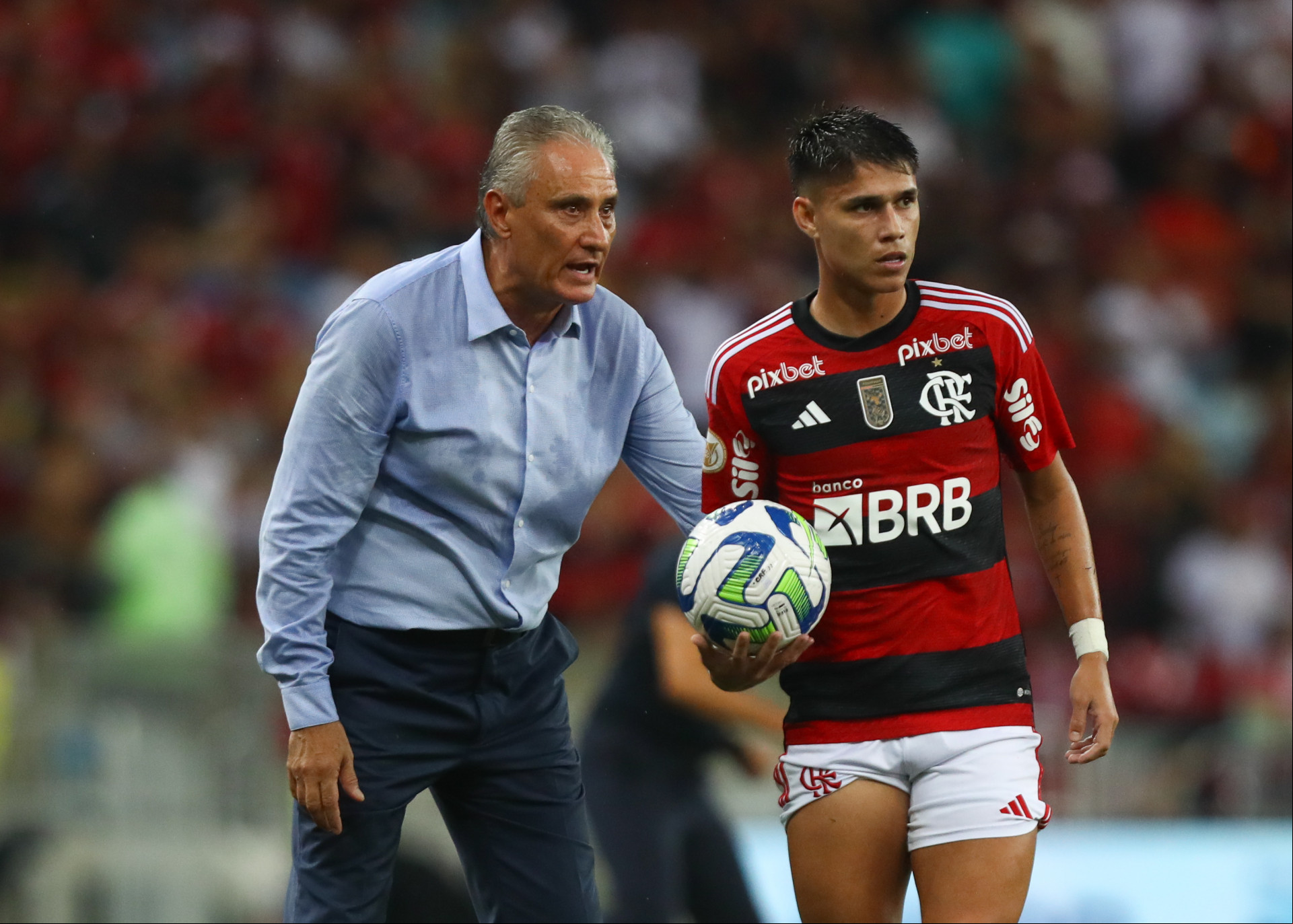 Defesa do Flamengo apresenta evolução após chegada de Tite, que não perde há quatro jogos - Gilvan de Souza / Flamengo