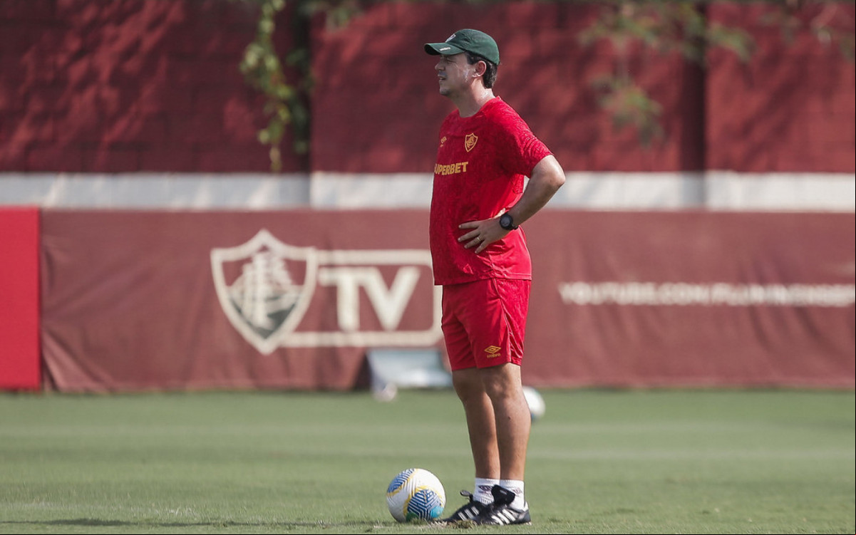 Fernando Diniz terá tempo para recuperar os jogadores com problemas físicos  - Lucas Merçon / Fluminense FC